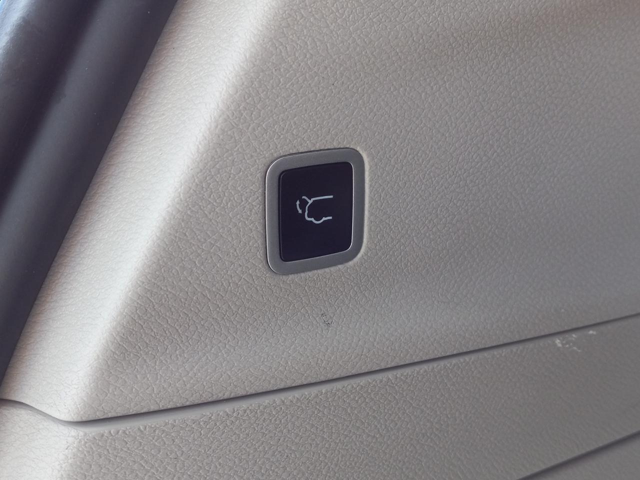 Chrysler Pacifica Hybrid Select FWD 2024