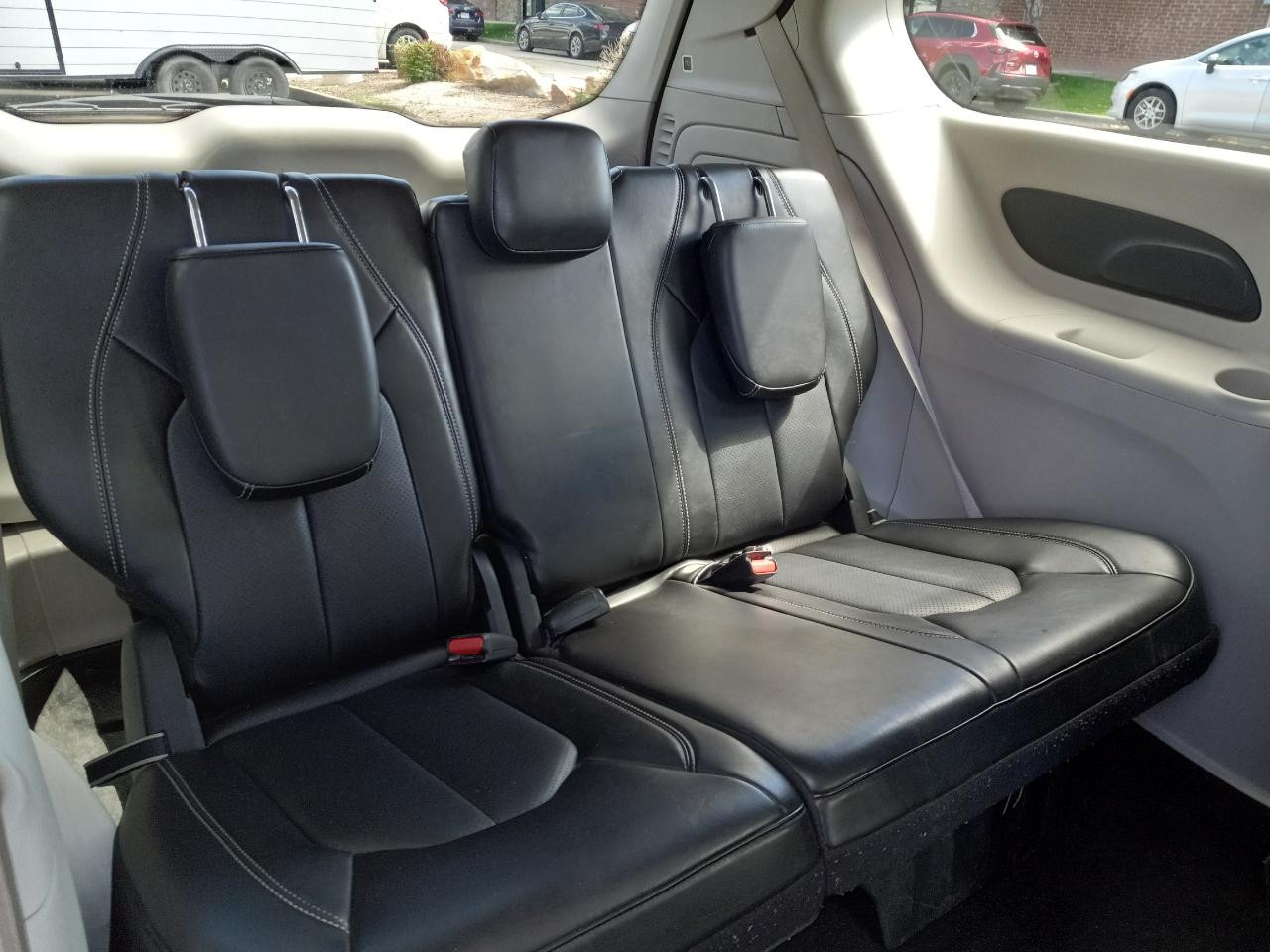 Chrysler Pacifica Hybrid Select FWD 2024