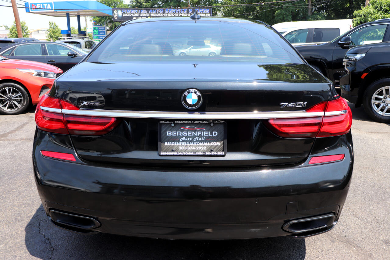 BMW 7 Series 740i xDrive Sedan 2018 BMW 7 Series 740i xDrive Sedan 2018