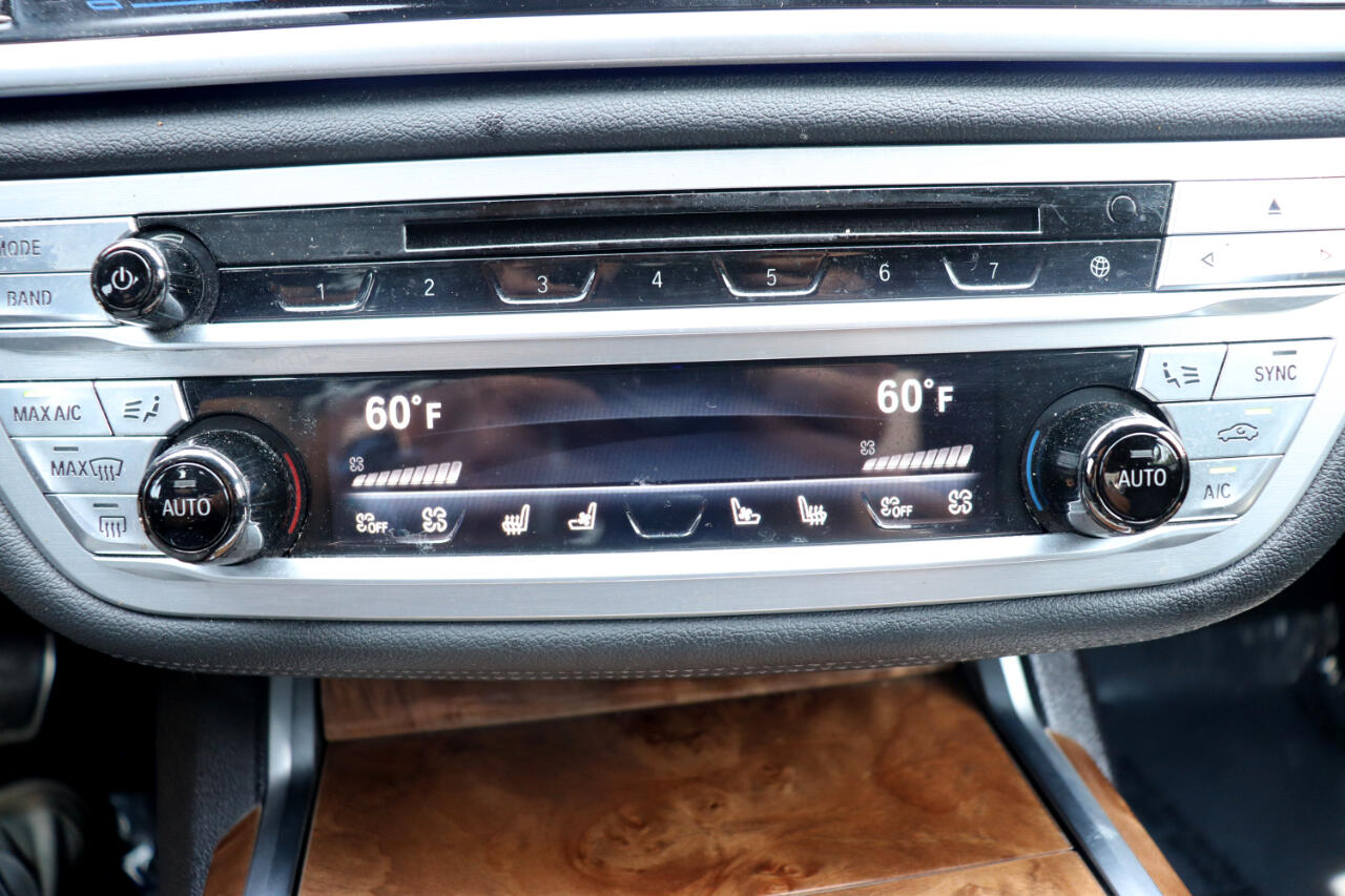 BMW 7 Series 740i xDrive Sedan 2018 BMW 7 Series 740i xDrive Sedan 2018