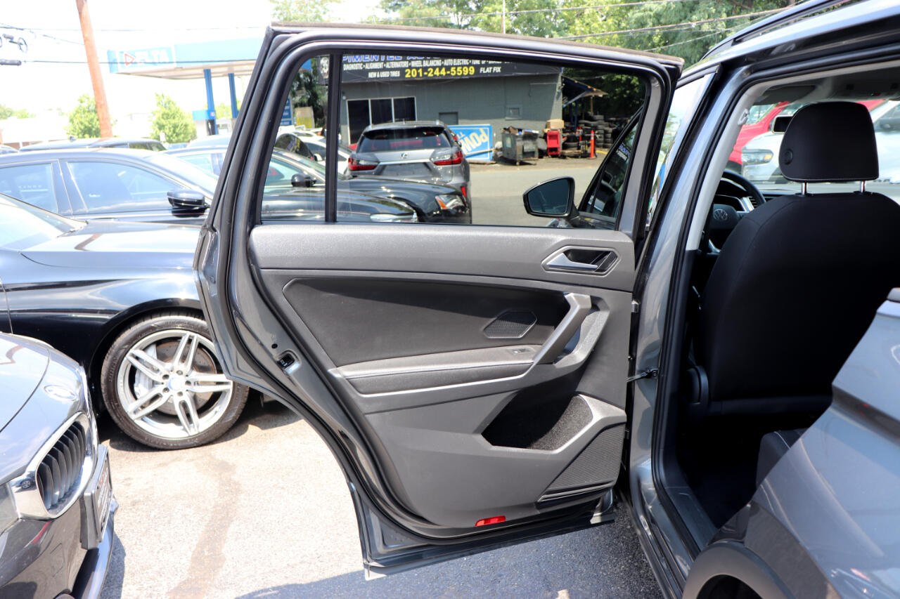 Volkswagen Tiguan 2.0T S 4Motion 2022 Volkswagen Tiguan 2.0T S 4Motion 2022