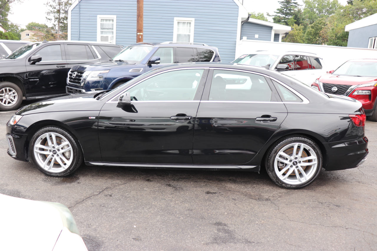 2023 Audi A4 S line Premium Plus 45 TFSI Quattro photo 2