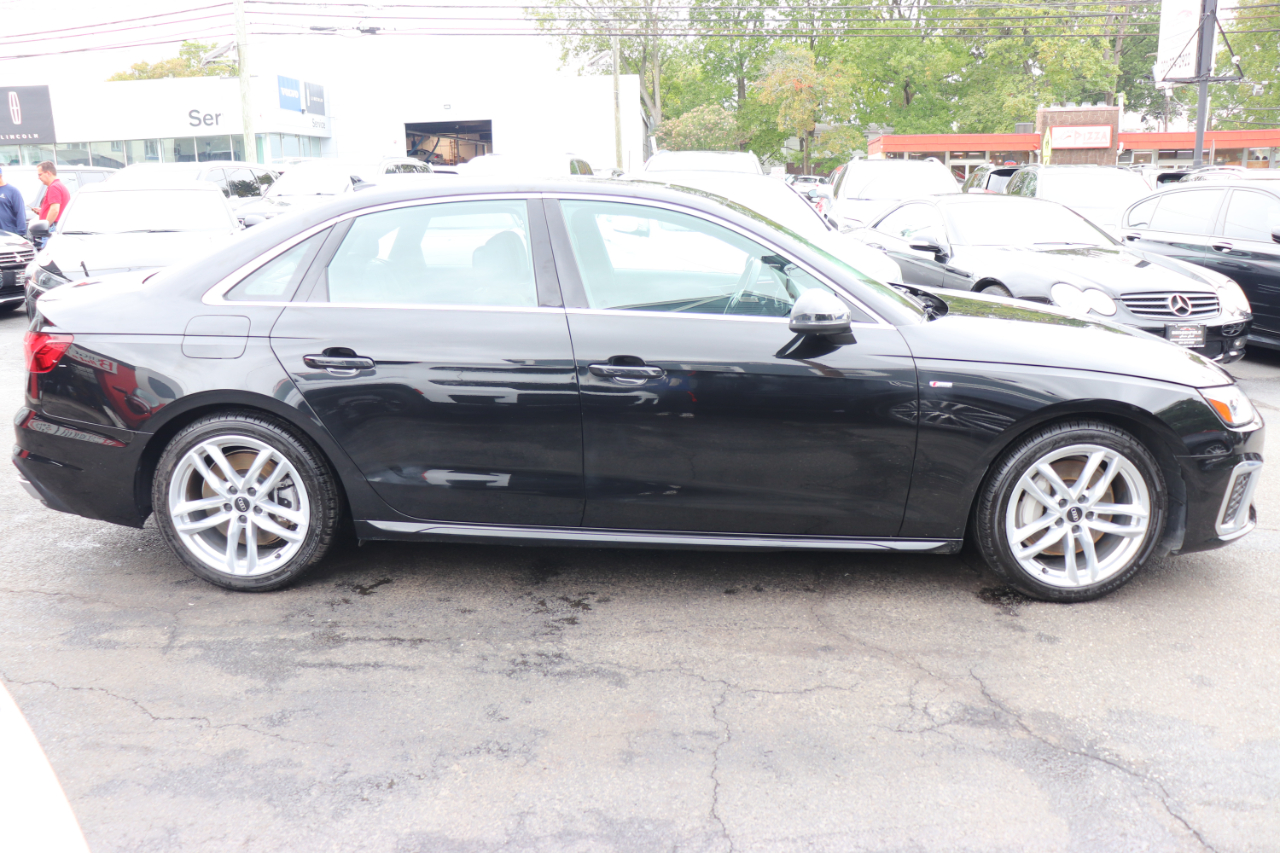 2023 Audi A4 S line Premium Plus 45 TFSI Quattro photo 3