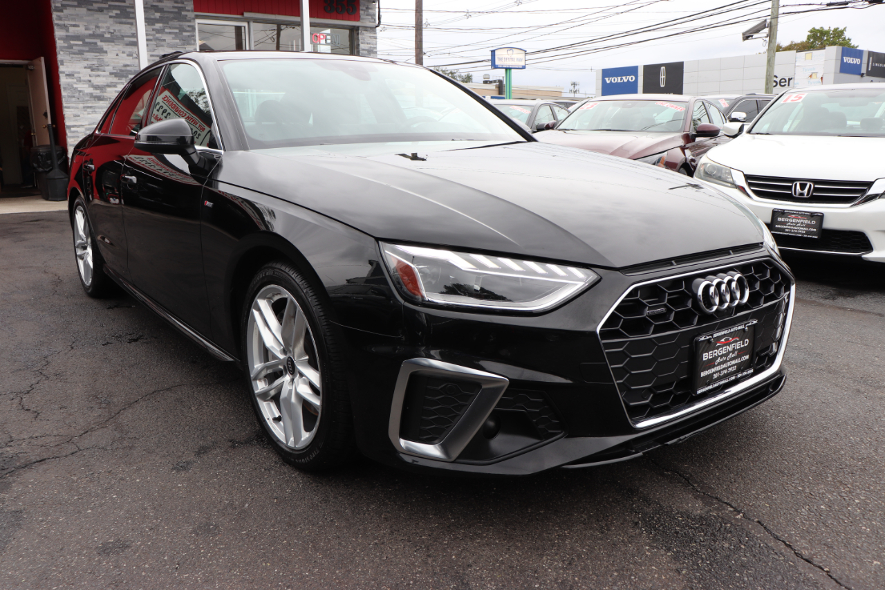 2023 Audi A4 S line Premium Plus 45 TFSI Quattro photo 4