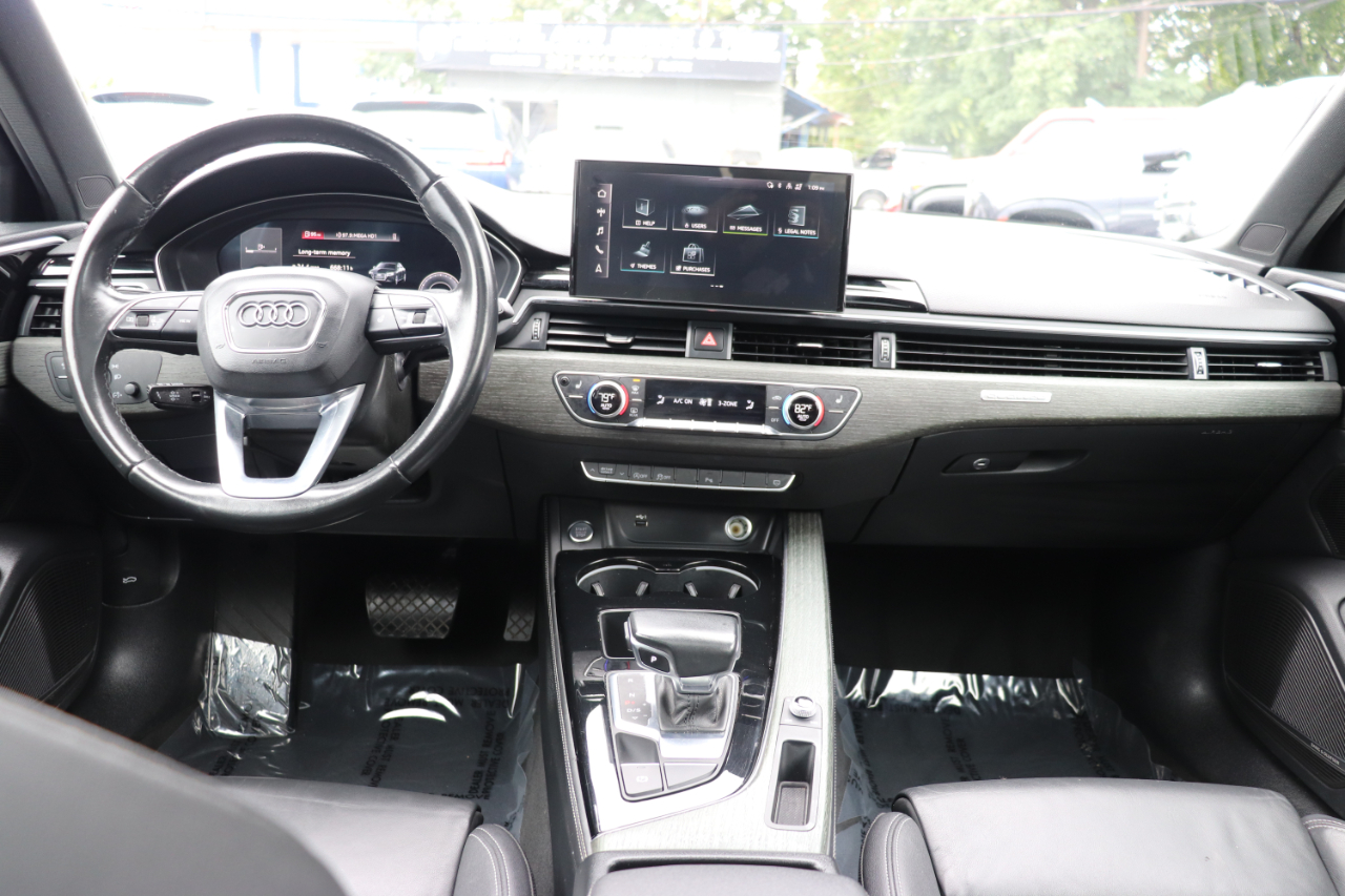 2023 Audi A4 S line Premium Plus 45 TFSI Quattro photo 13