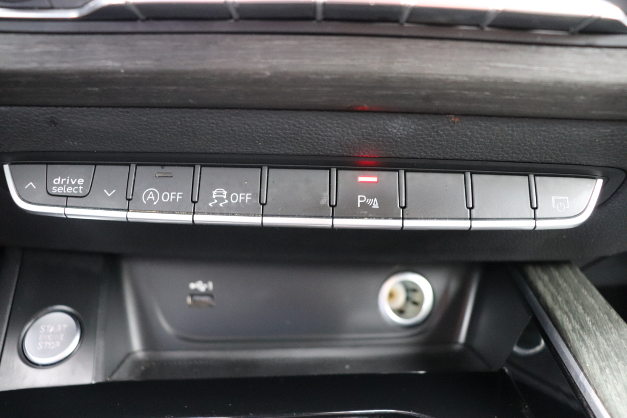 2023 Audi A4 S line Premium Plus 45 TFSI Quattro photo 35