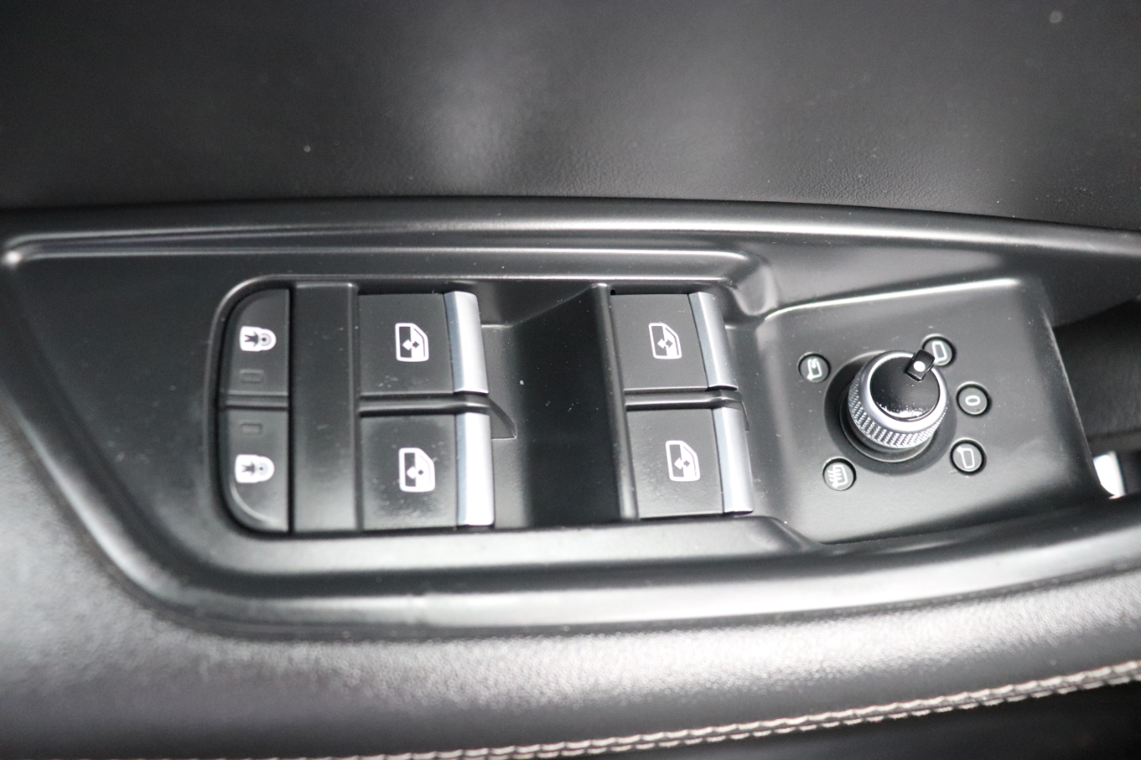 2023 Audi A4 S line Premium Plus 45 TFSI Quattro photo 42