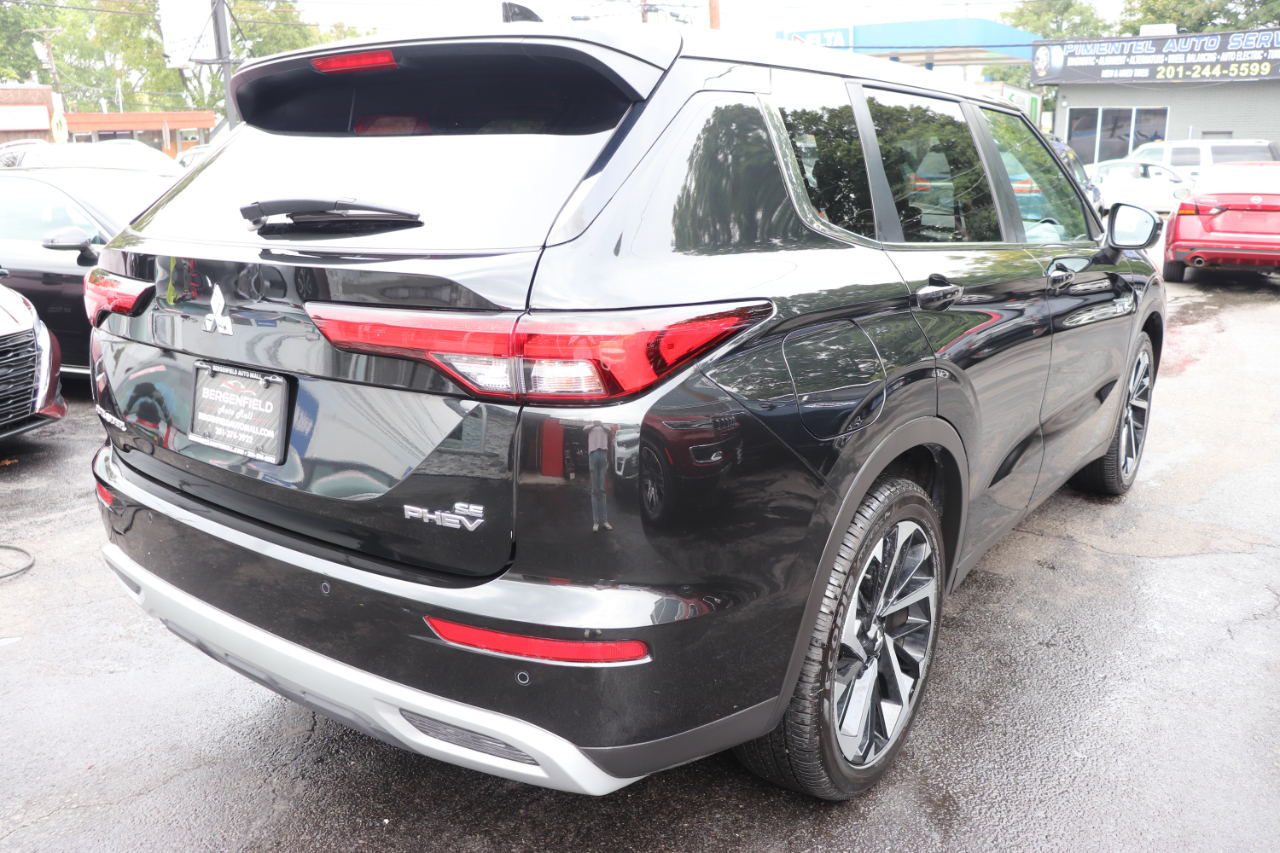 2024 Mitsubishi Outlander SE S-AWC photo 5