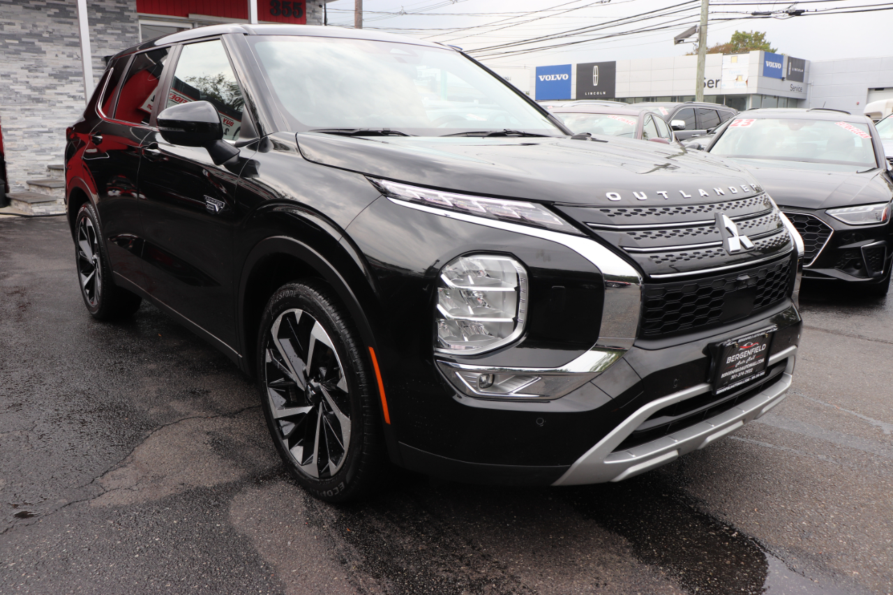 2024 Mitsubishi Outlander SE S-AWC photo 7