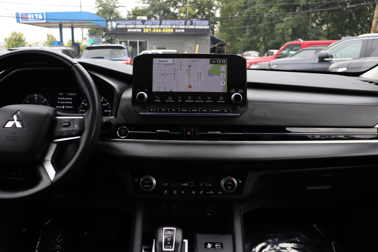 2024 Mitsubishi Outlander SE S-AWC photo 19
