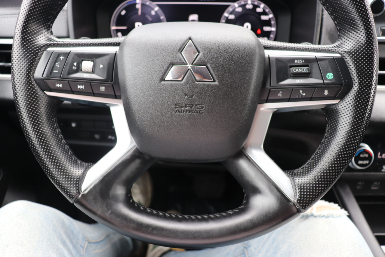 2024 Mitsubishi Outlander SE S-AWC photo 29