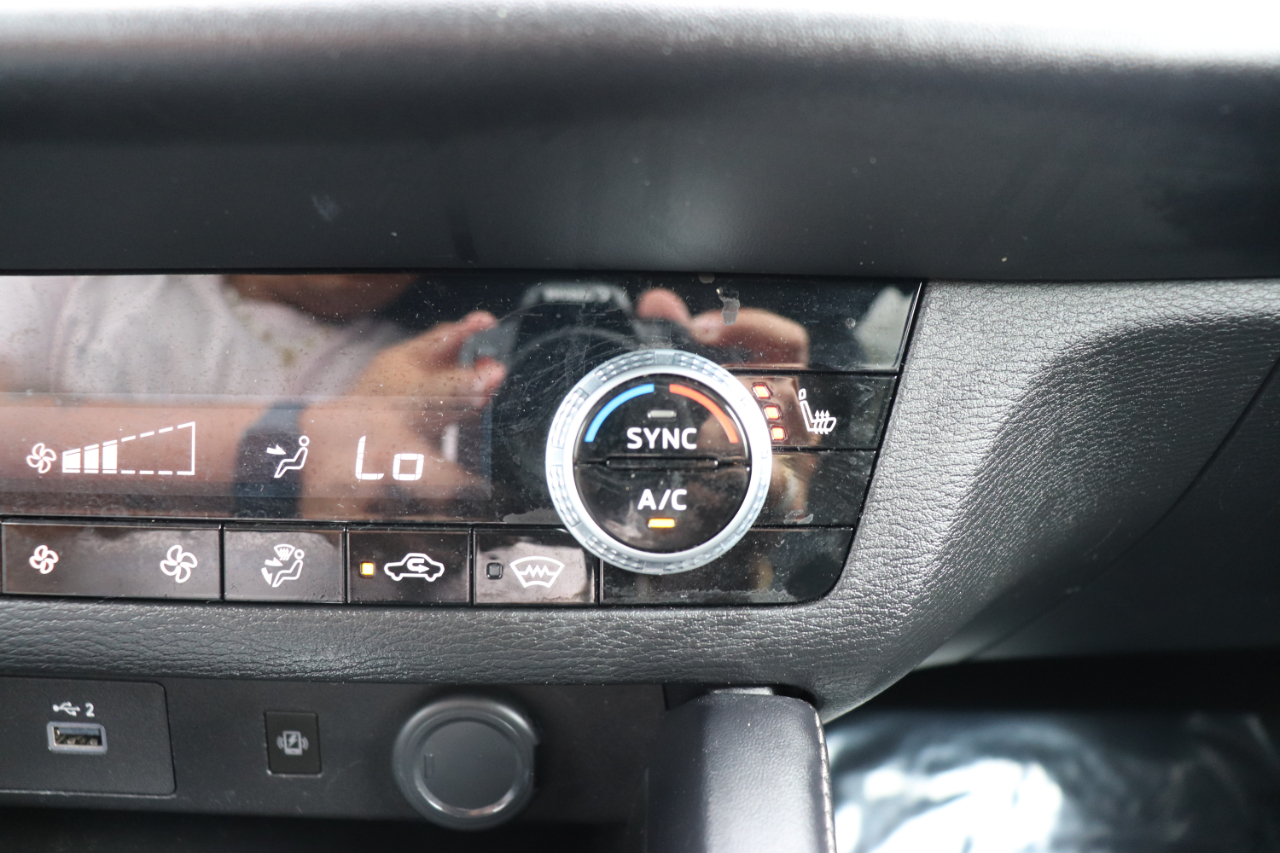 2024 Mitsubishi Outlander SE S-AWC photo 37