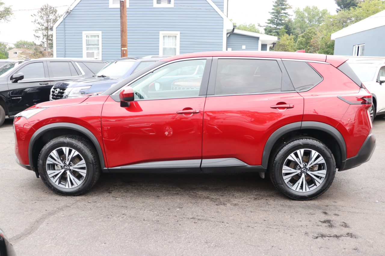 2023 Nissan Rogue SV photo 2