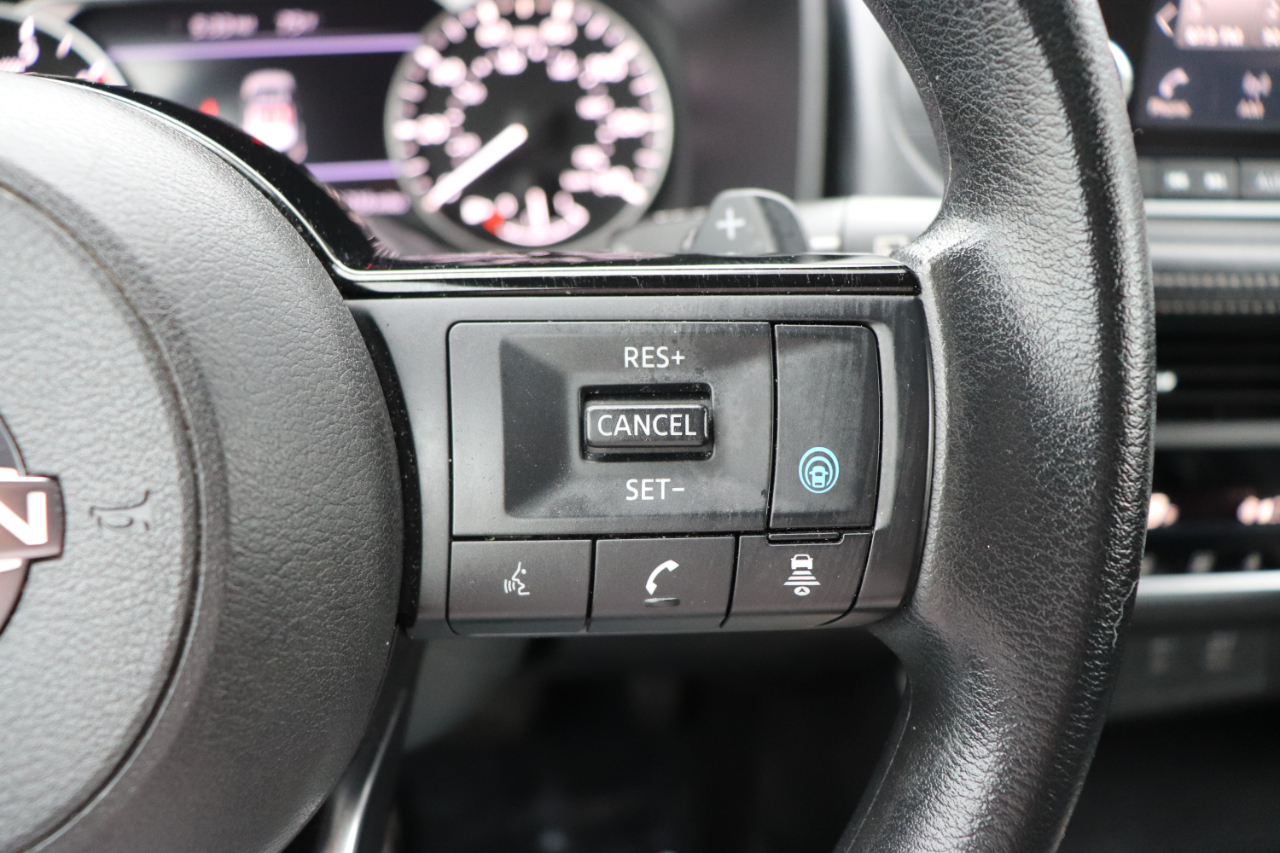 2023 Nissan Rogue SV photo 28