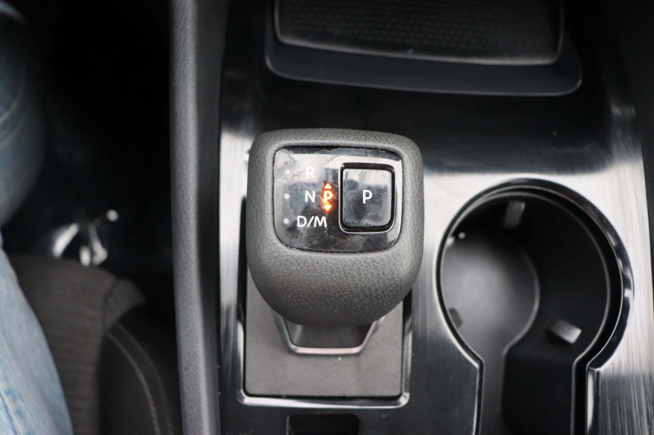 2023 Nissan Rogue SV photo 35