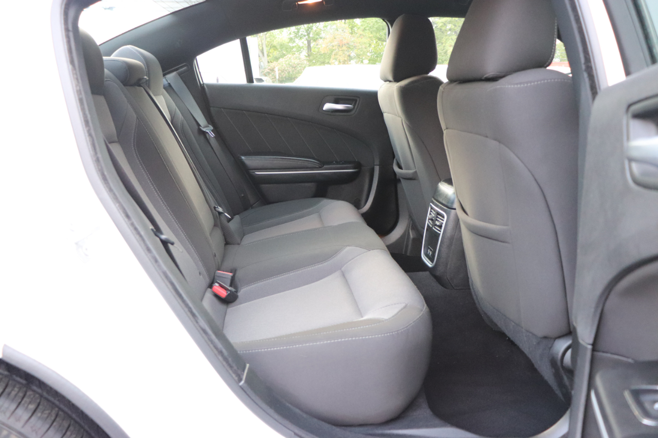 2022 Dodge Charger SXT photo 11