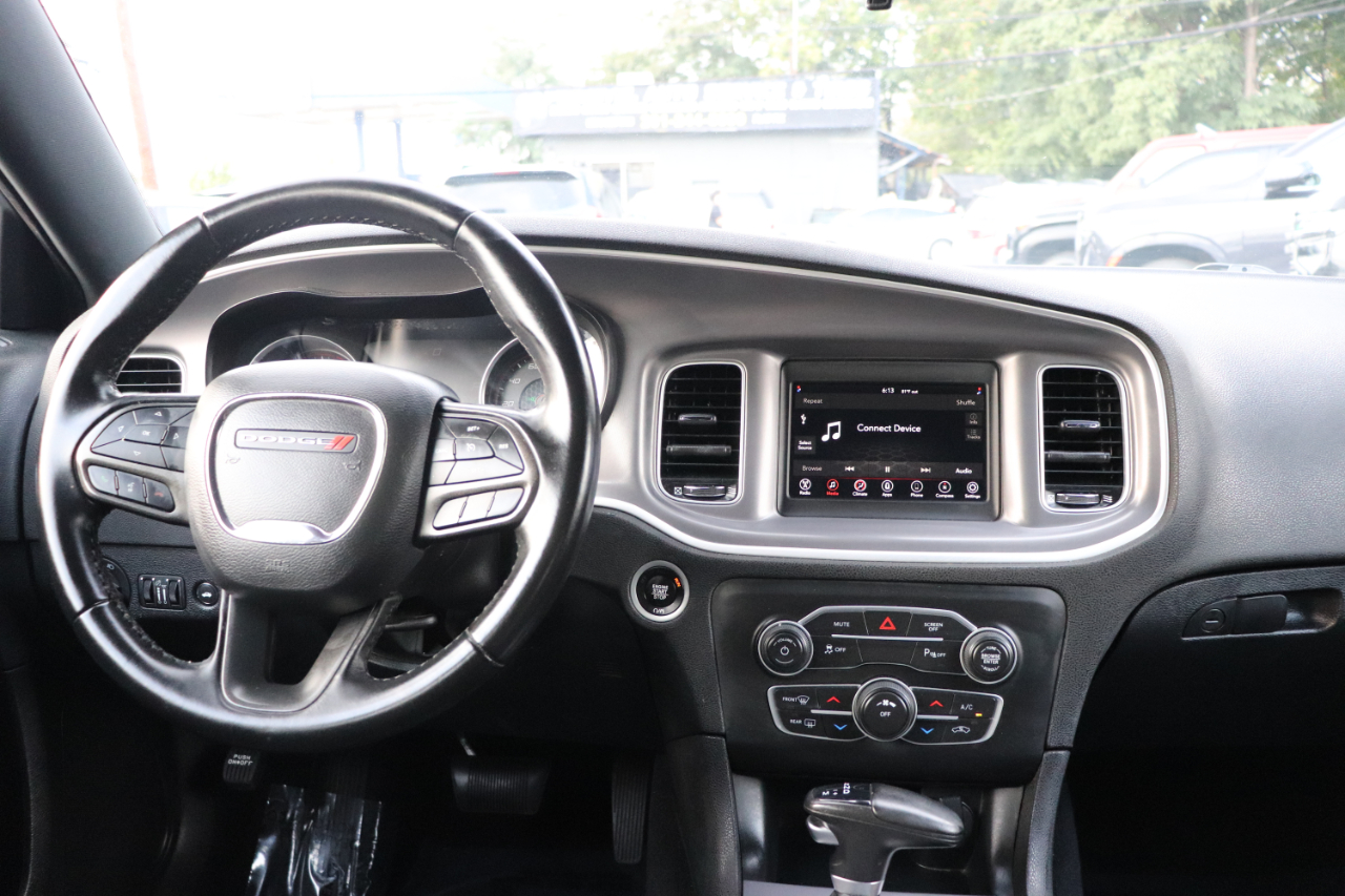 2022 Dodge Charger SXT photo 14