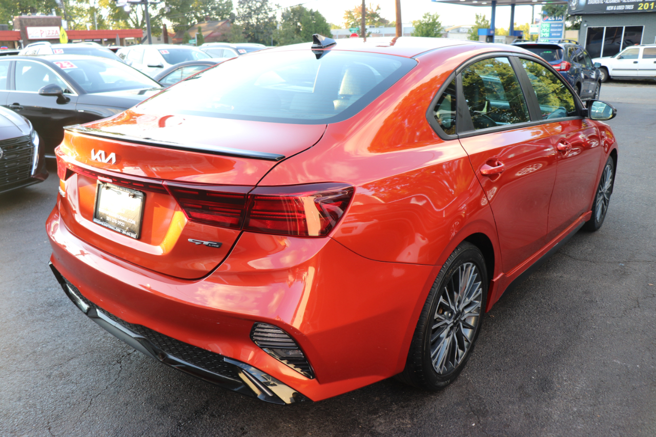 2023 Kia Forte GT-Line photo 5