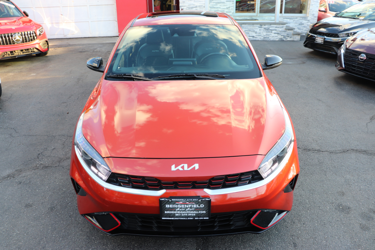2023 Kia Forte GT-Line photo 9