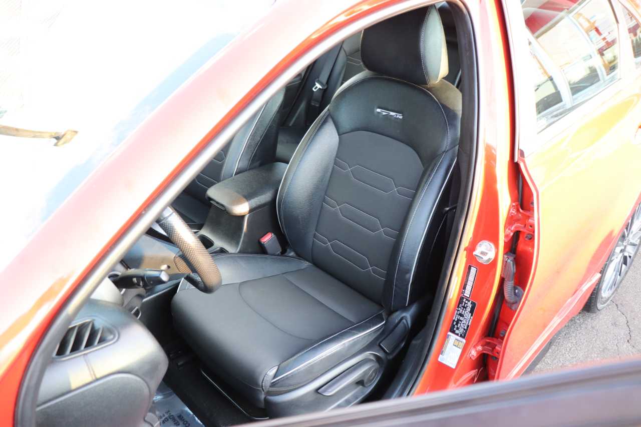 2023 Kia Forte GT-Line photo 11
