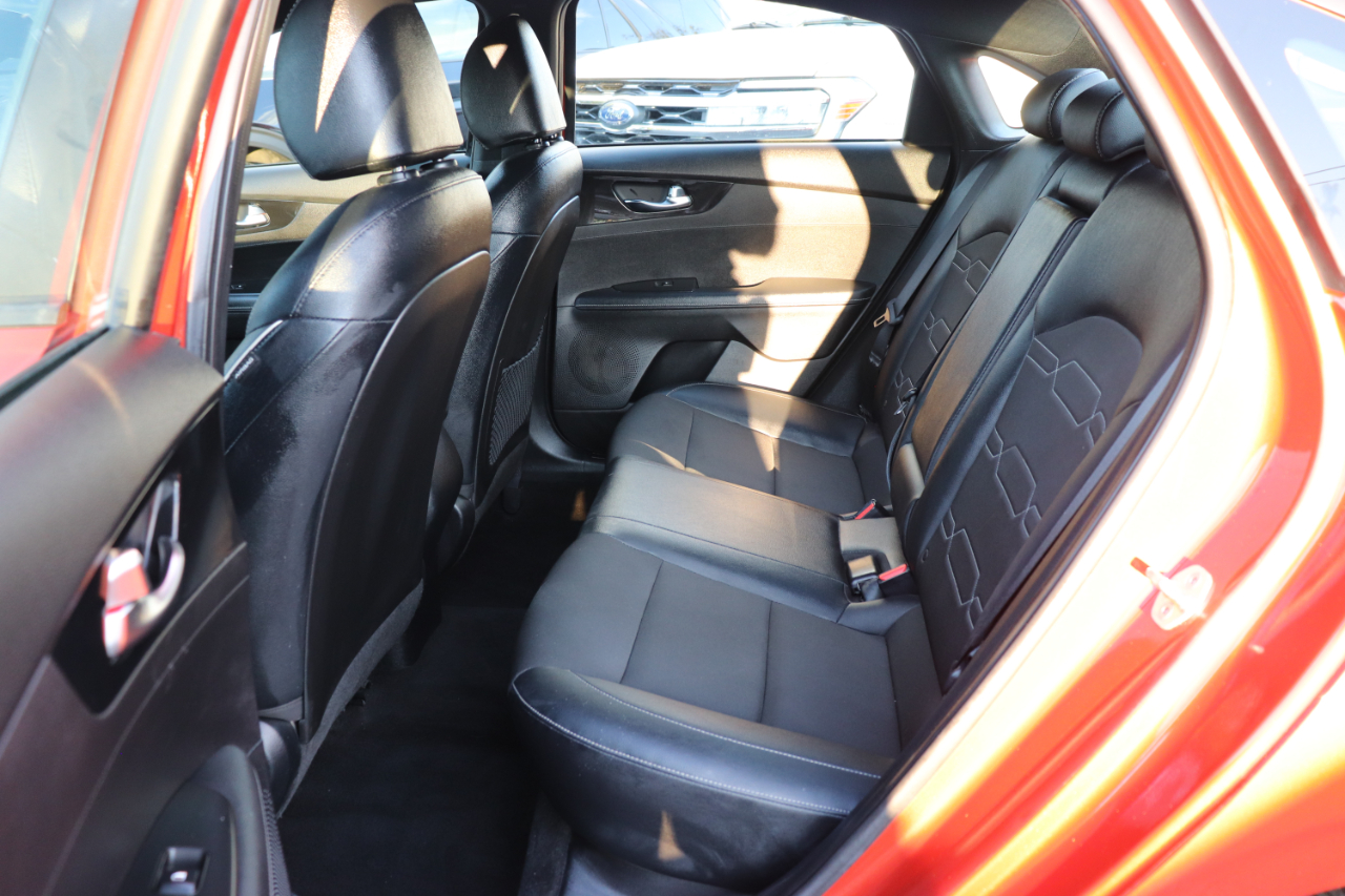 2023 Kia Forte GT-Line photo 12