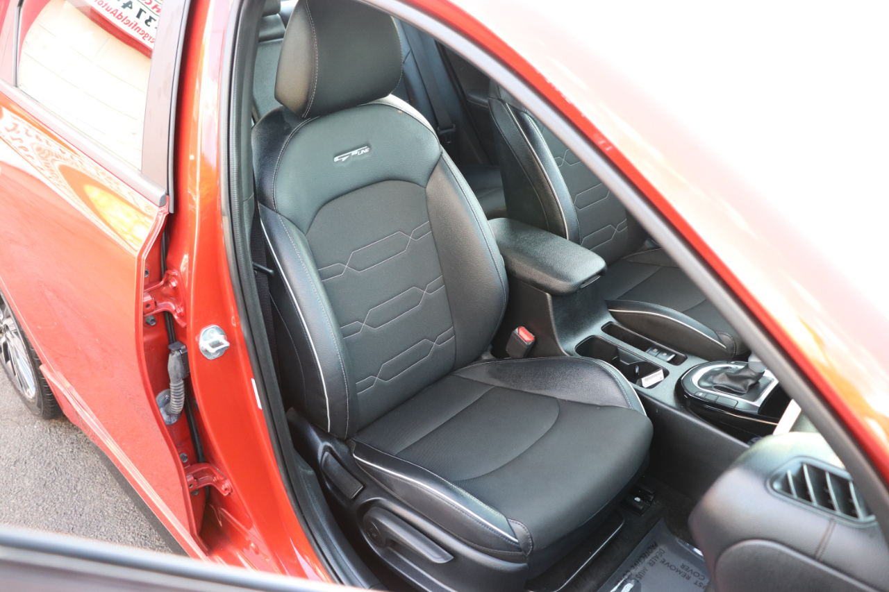 2023 Kia Forte GT-Line photo 14