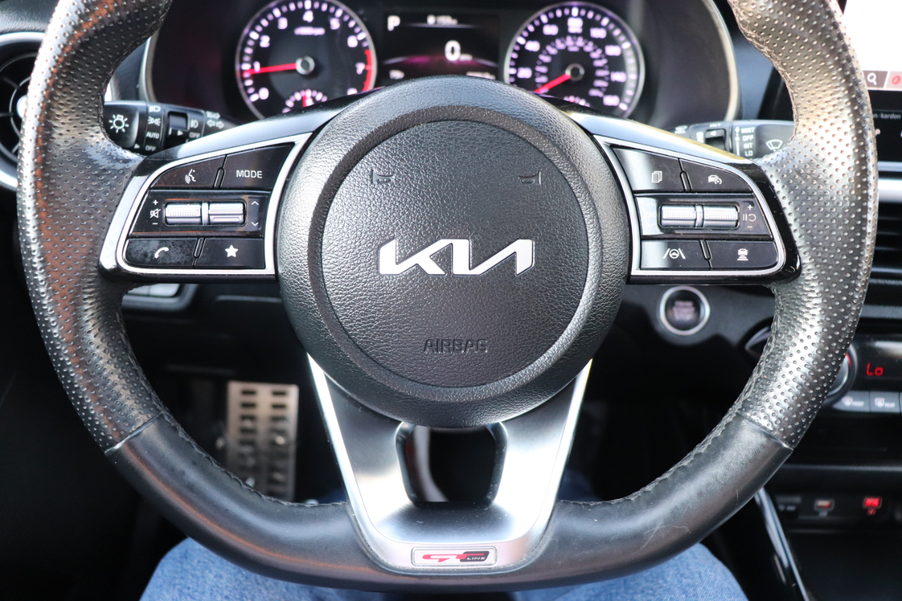 2023 Kia Forte GT-Line photo 26