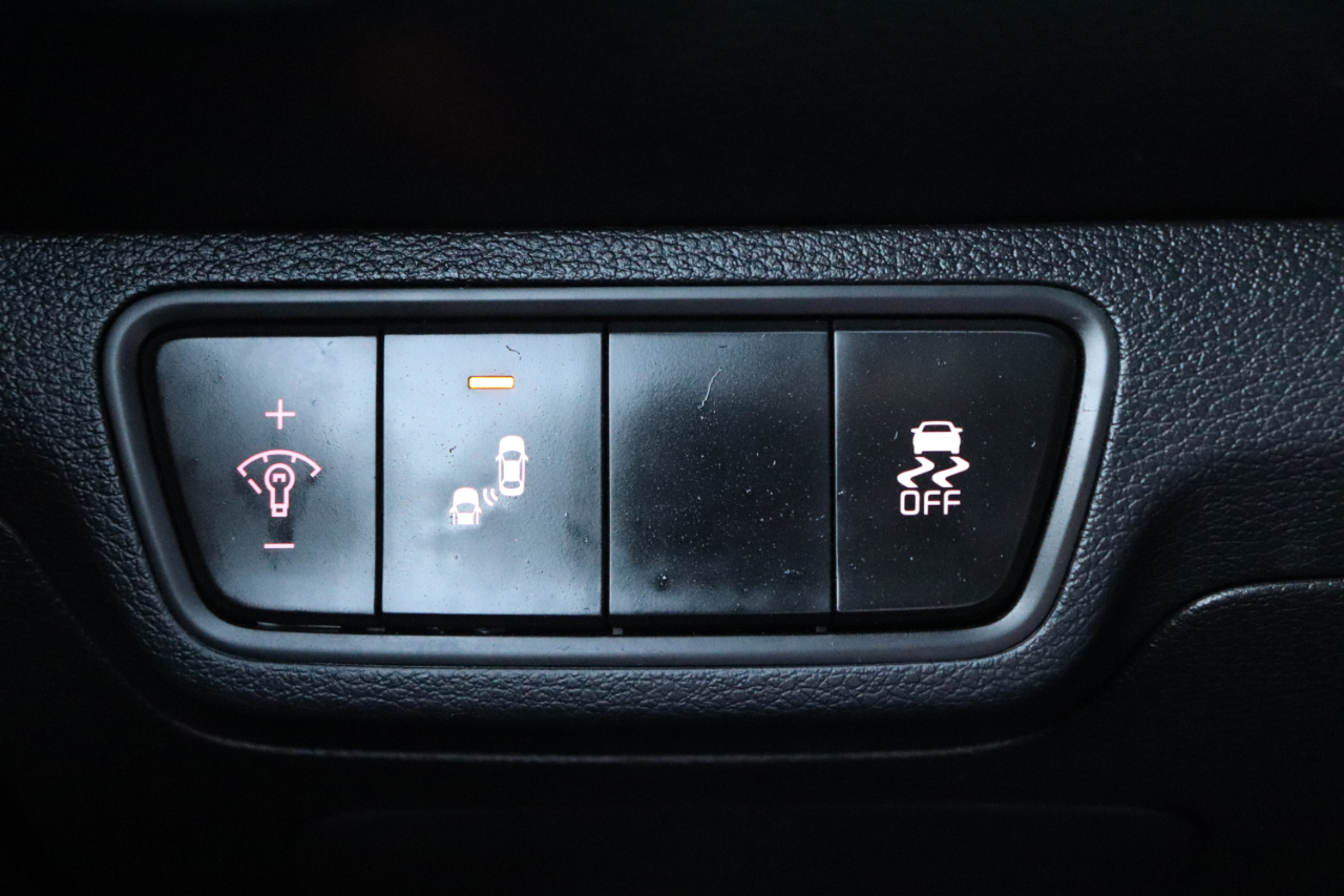 2023 Kia Forte GT-Line photo 38