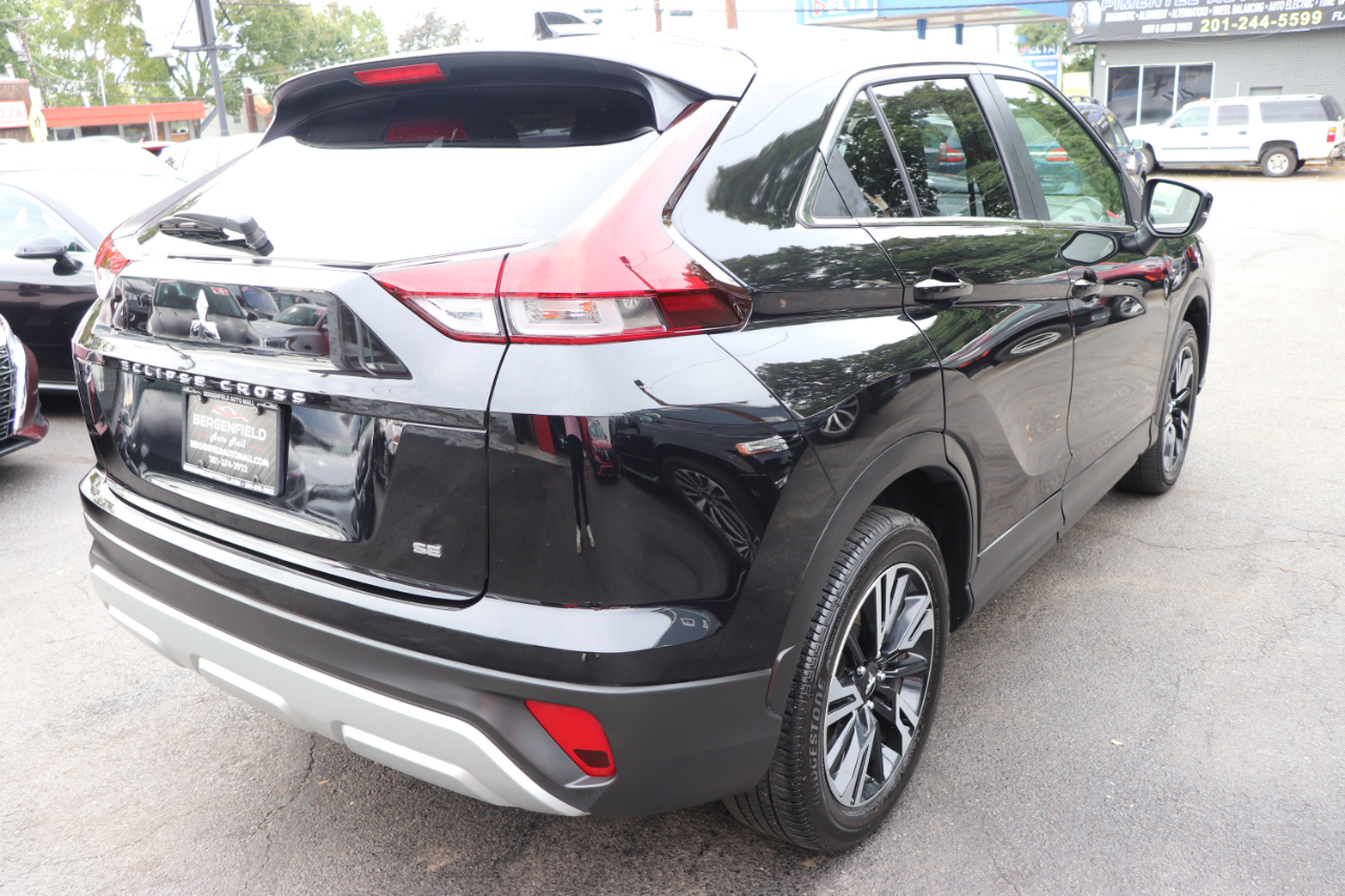 2024 Mitsubishi Eclipse Cross SE photo 5