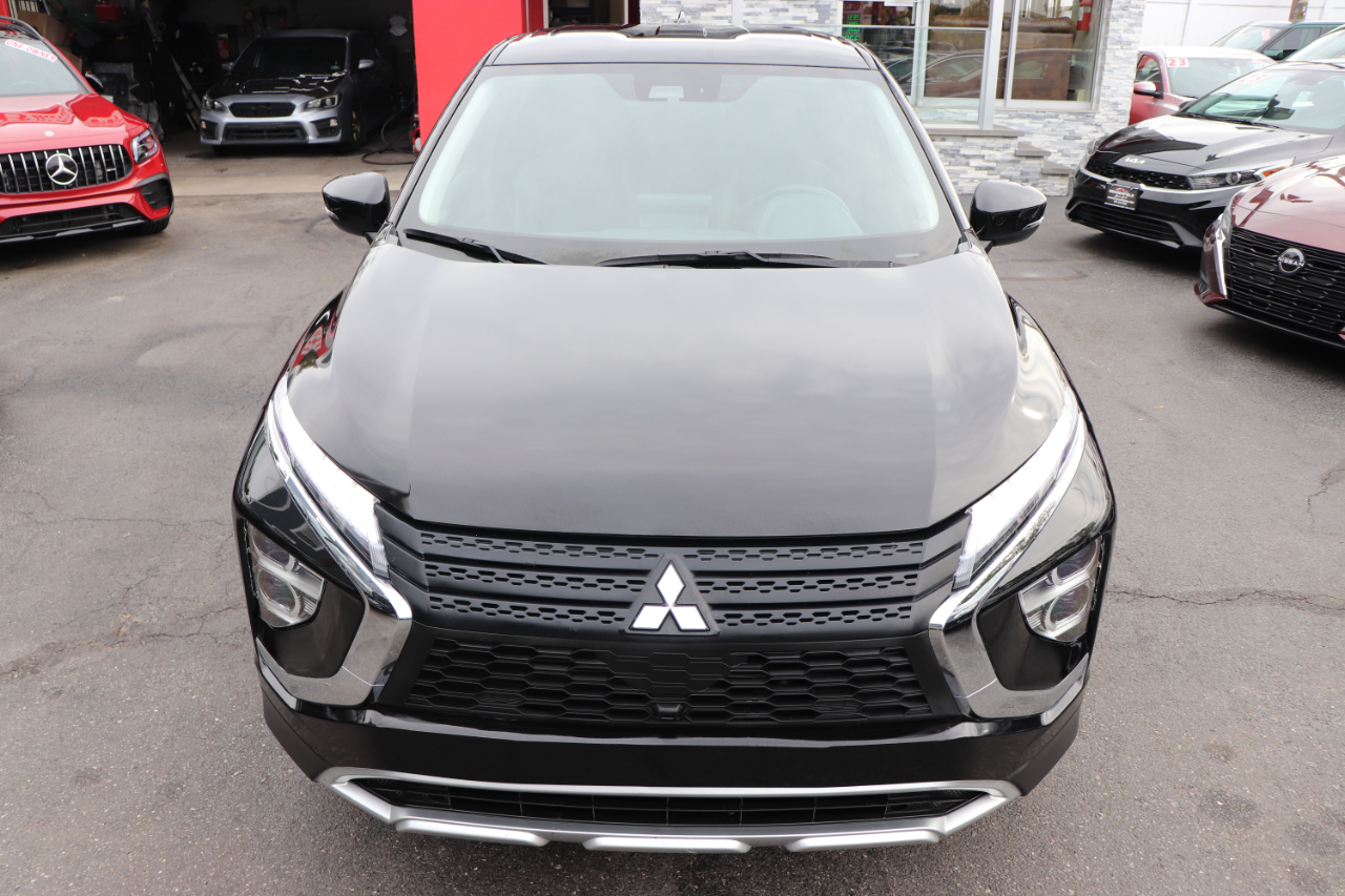 2024 Mitsubishi Eclipse Cross SE photo 9