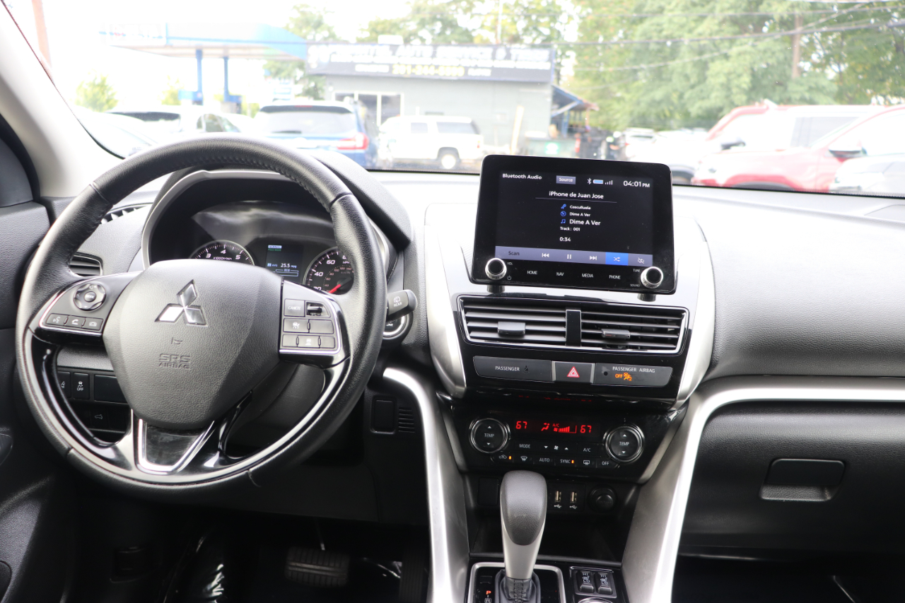 2024 Mitsubishi Eclipse Cross SE photo 16