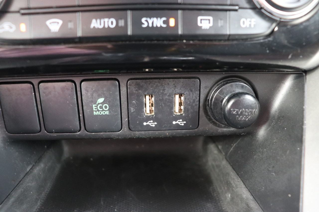 2024 Mitsubishi Eclipse Cross SE photo 31