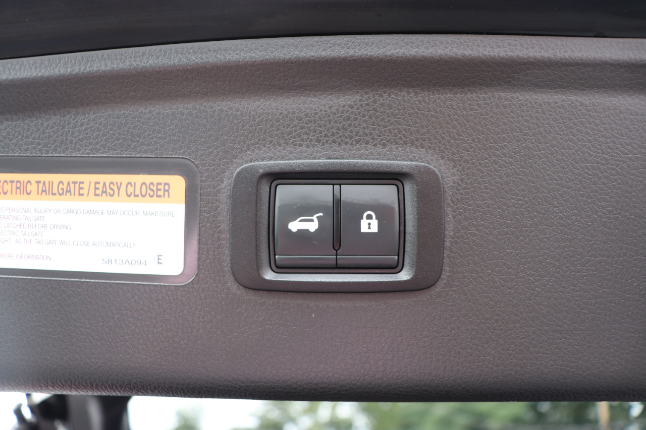 2024 Mitsubishi Eclipse Cross SE photo 43