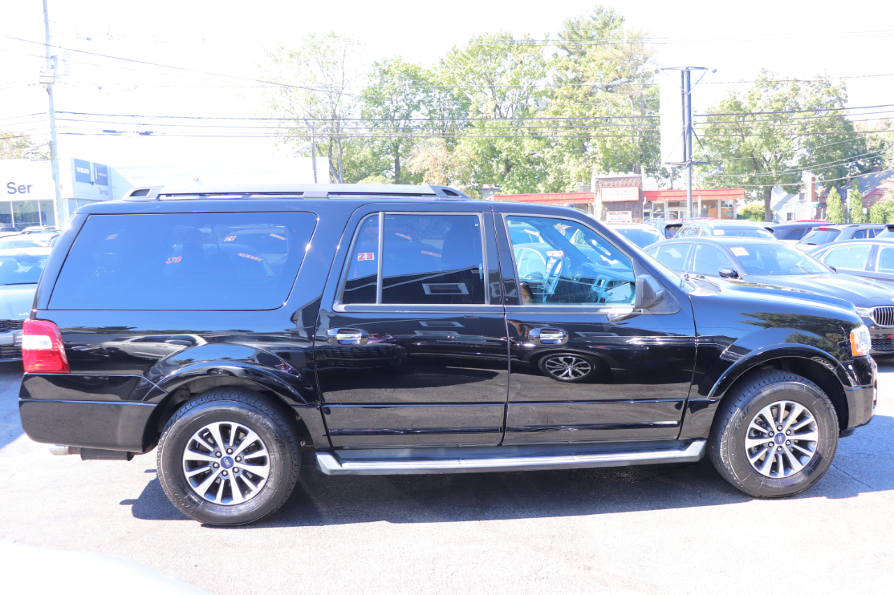 2017 Ford Expedition EL XLT photo 6