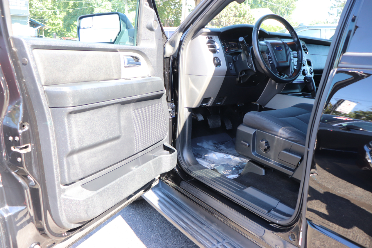 2017 Ford Expedition EL XLT photo 10