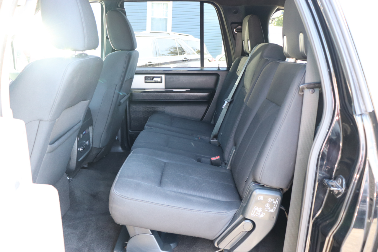 2017 Ford Expedition EL XLT photo 12