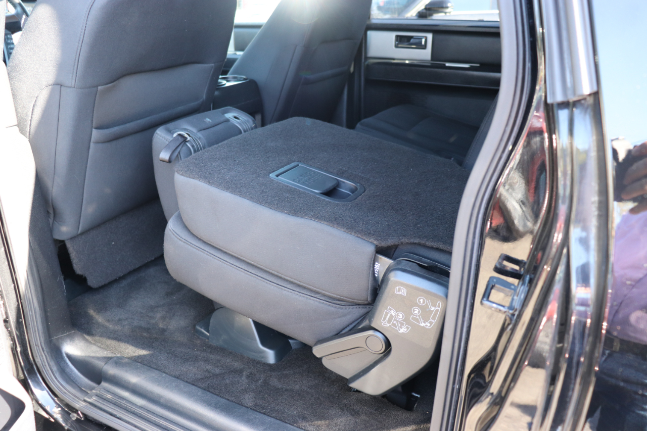 2017 Ford Expedition EL XLT photo 26