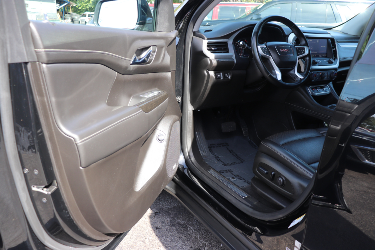 2023 Gmc Acadia SLT photo 10
