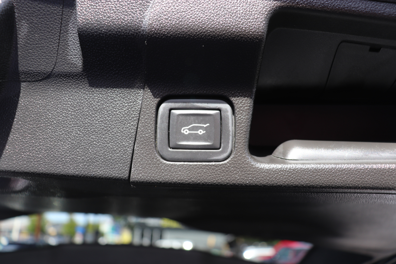 2023 Gmc Acadia SLT photo 53