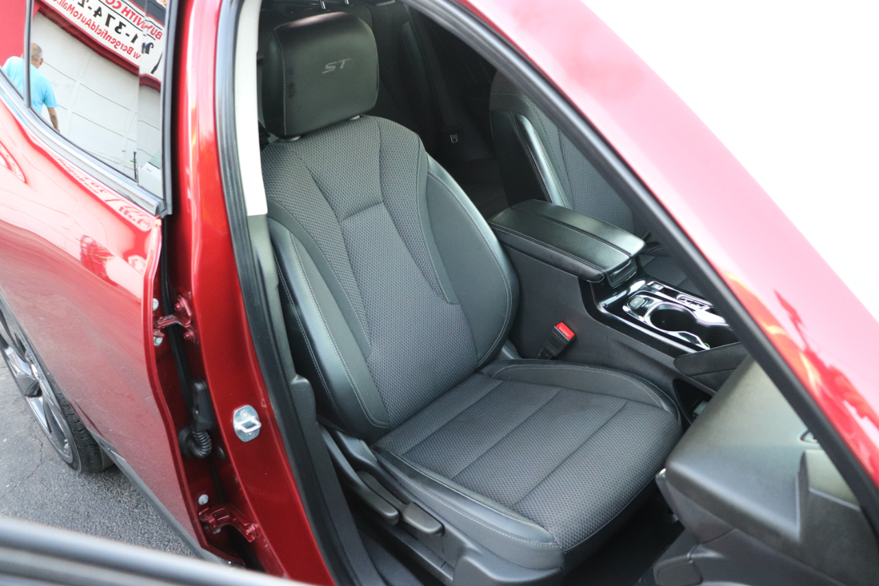 2023 Buick Envision Preferred photo 13