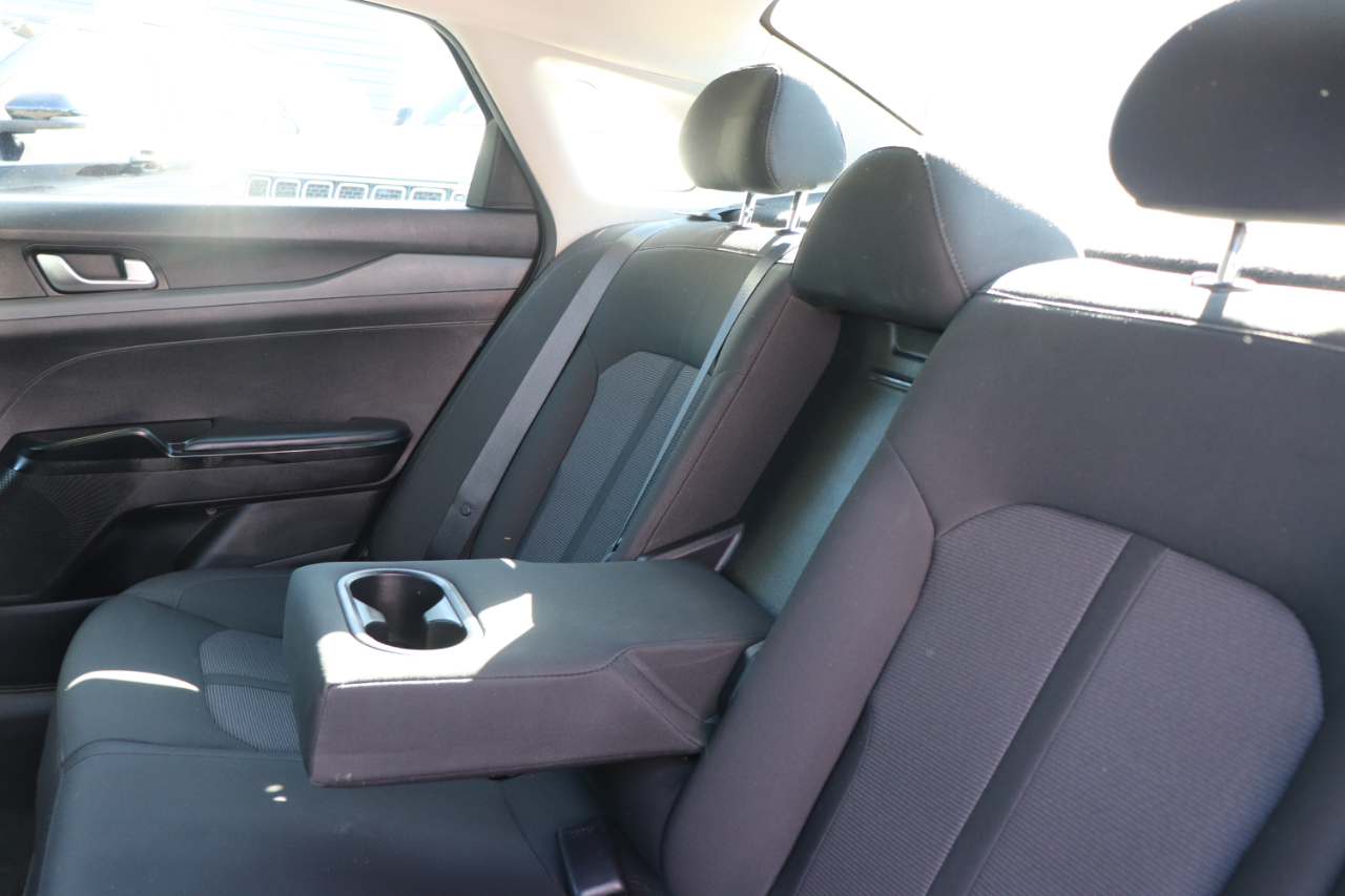 2023 Kia K5 LXS photo 22