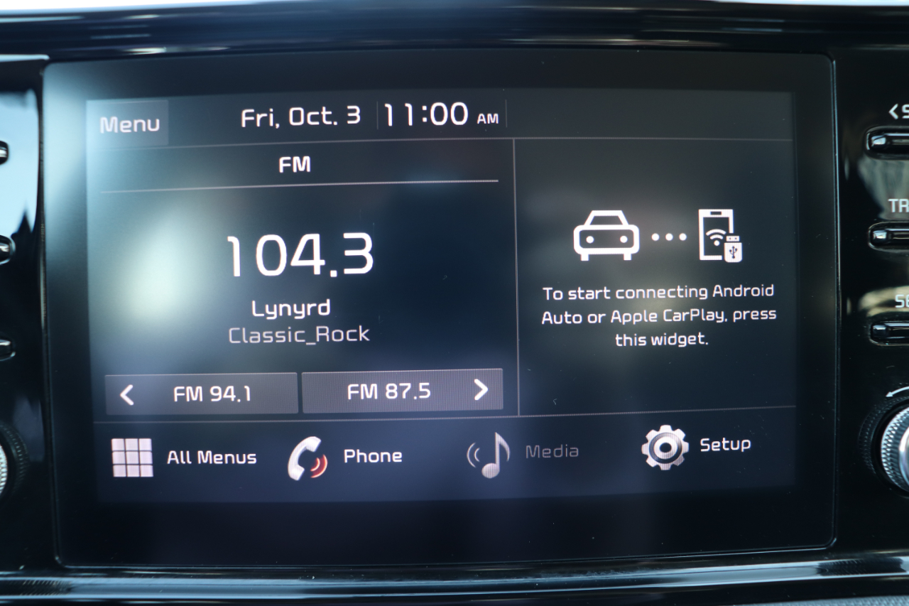 2023 Kia K5 LXS photo 30