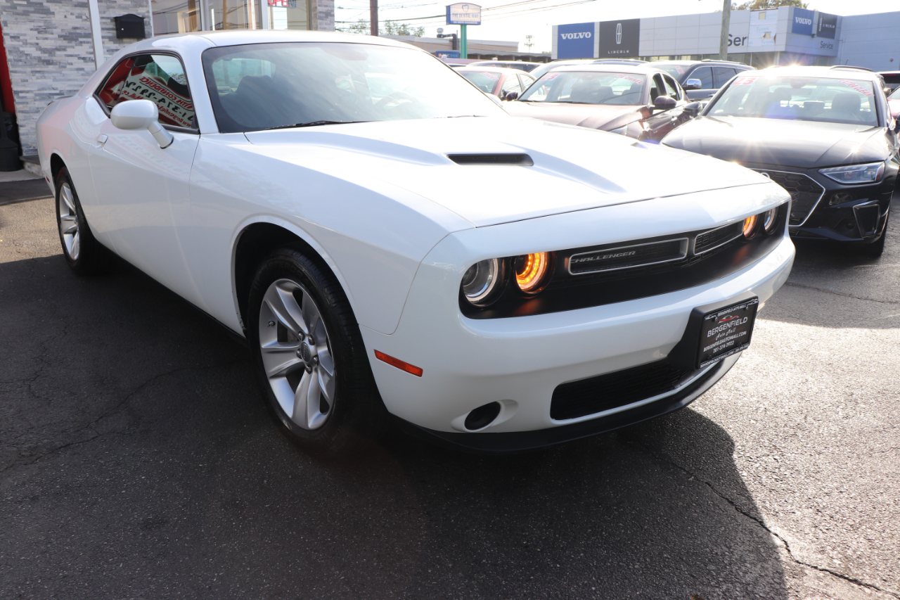 2023 Dodge Challenger SXT photo 7