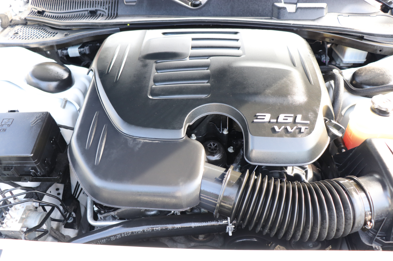 2023 Dodge Challenger SXT photo 32
