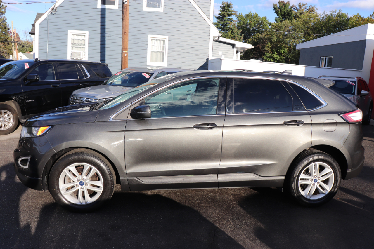 2018 Ford Edge SEL photo 2