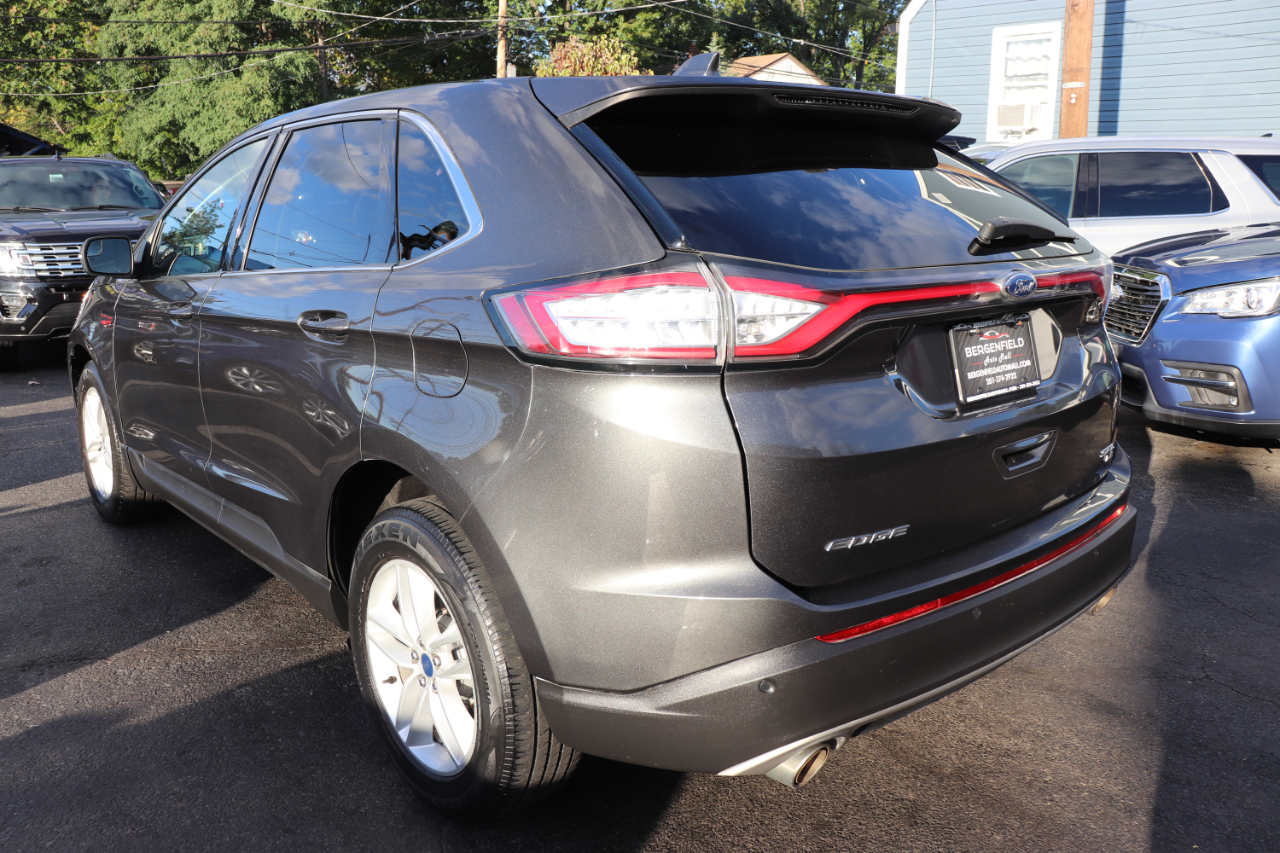 2018 Ford Edge SEL photo 3