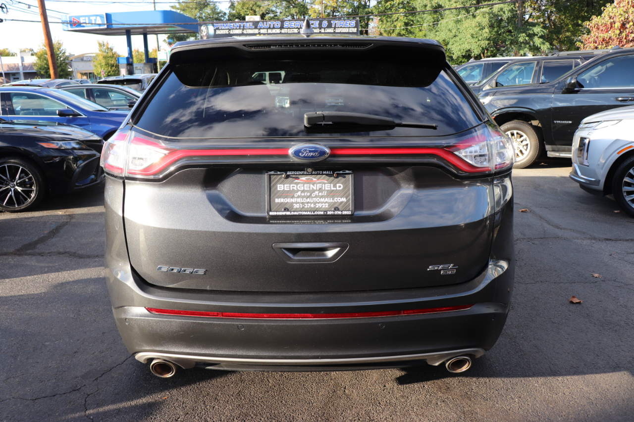 2018 Ford Edge SEL photo 4