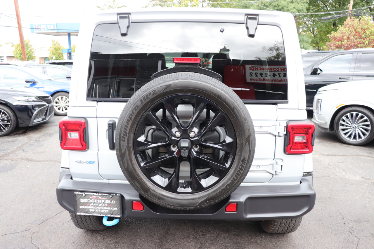 2024 Jeep Wrangler 4xe Sahara photo 4