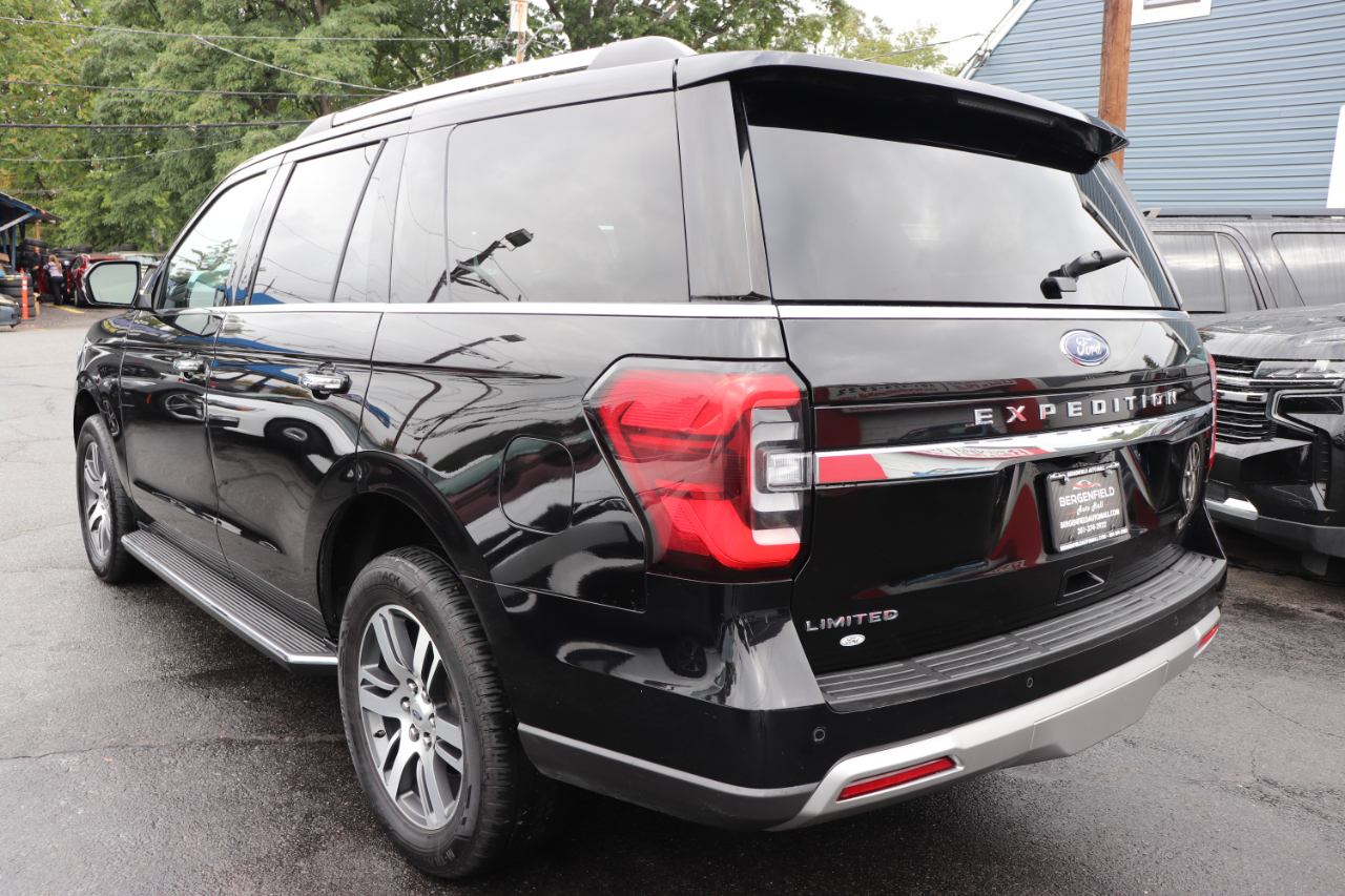 2023 Ford Expedition Limited photo 2