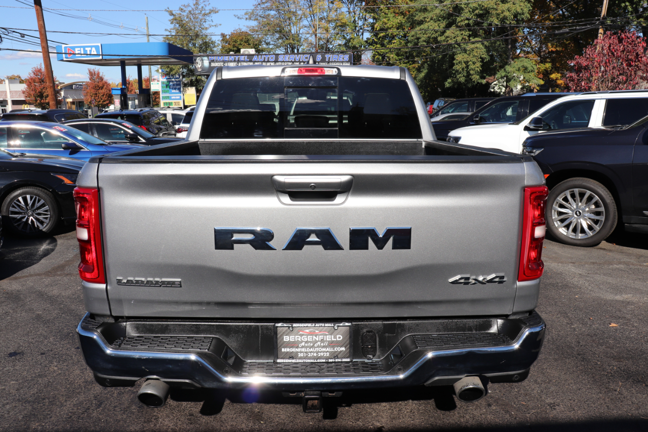RAM 1500 Laramie 4x4 Crew Cab 5'7" Box 2025 RAM 1500 Laramie 4x4 Crew Cab 5'7" Box 2025
